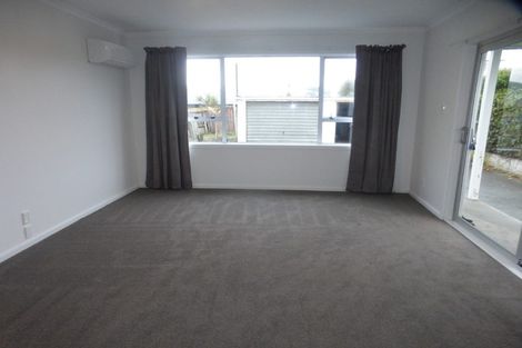 Photo of property in 2/245 Marine Parade, New Brighton, Christchurch, 8061