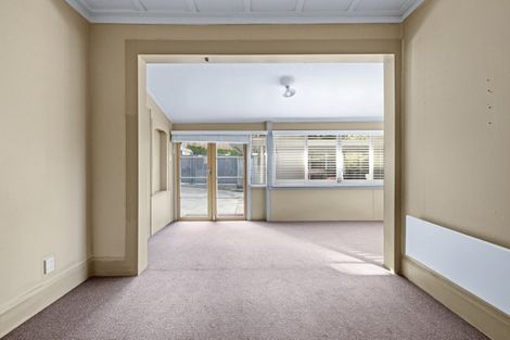 Photo of property in 53 Shakespeare Road, Bluff Hill, Napier, 4110