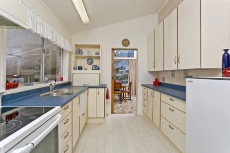 Photo of property in 36 Blakeborough Drive, Forrest Hill, Auckland, 0620