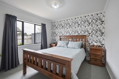 Photo of property in 6 Brookside Close, Highbury, Palmerston North, 4412