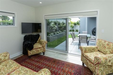 Photo of property in 6 Bray Place, Havelock North, 4130