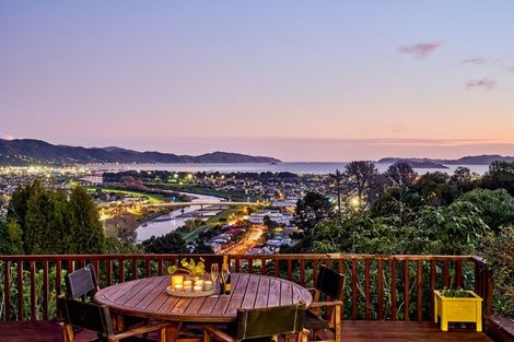 Photo of property in 19 City View Grove, Harbour View, Lower Hutt, 5010