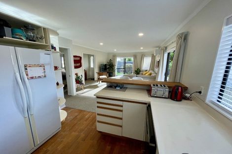 Photo of property in 27 Guthrie Street, Waterloo, Lower Hutt, 5011