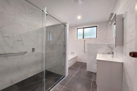 Photo of property in 3 Prudence Place, Oakura, 4314