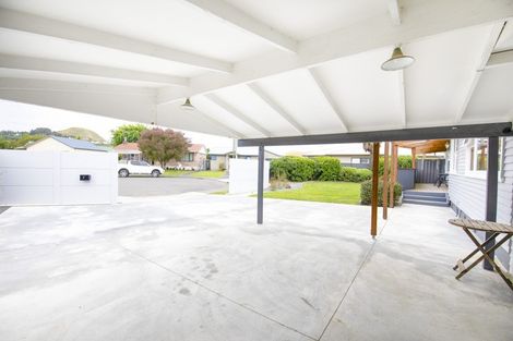 Photo of property in 24 Warwick Crescent, Taradale, Napier, 4112