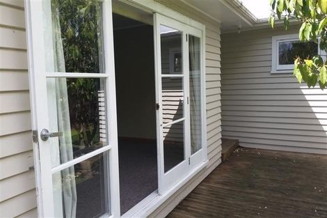 Photo of property in 1/43 Belt Road, Moturoa, New Plymouth, 4310