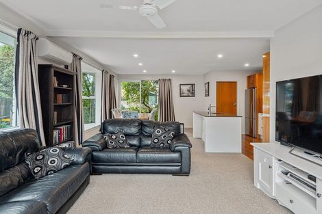 Photo of property in 21 Chilton Drive, Mairehau, Christchurch, 8052