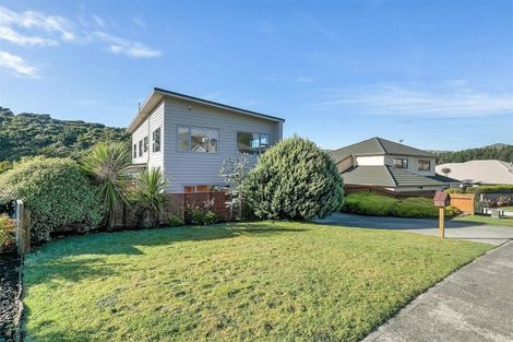 Photo of property in 51 Te Puia Drive, Aotea, Porirua, 5024