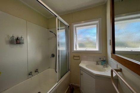 Photo of property in 1/60 Elliott Avenue, Bayview, Auckland, 0629