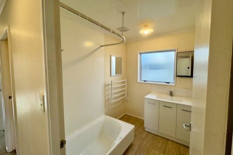 Photo of property in 5a Newton Place, Westbrook, Palmerston North, 4412