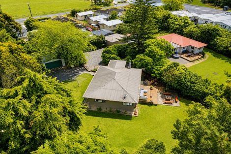 Photo of property in 19 Hewitts Road, Linton, Palmerston North, 4472