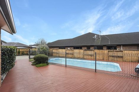 Photo of property in 15 Malbec Place, Rototuna, Hamilton, 3210