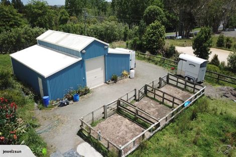 Photo of property in 25 Hull Road, Waitoki, Kaukapakapa, 0871