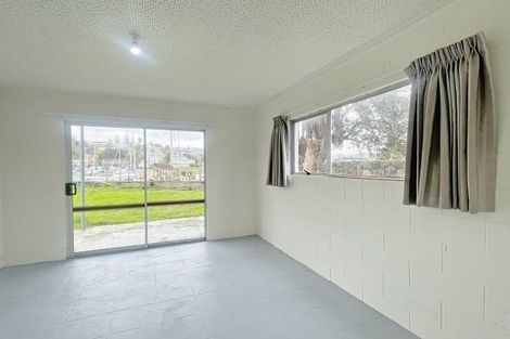 Photo of property in 2/22 Craig Road, Milford, Auckland, 0620