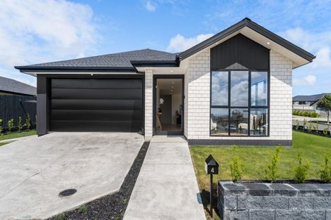 Photo of property in 4 Dame Nganeko Drive, Glenbrook, 2681