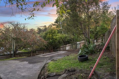 Photo of property in 2/306 Beach Road, Campbells Bay, Auckland, 0630