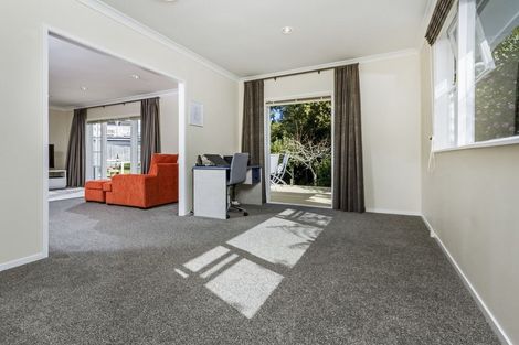 Photo of property in 1/17 Infidel Place, Torbay, Auckland, 0630