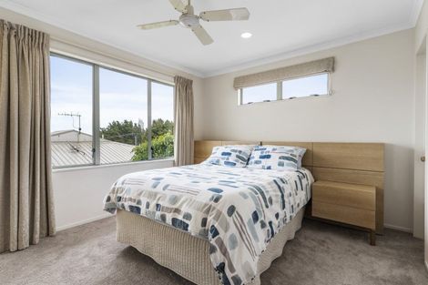 Photo of property in 2/10 Norman Road, Hauraki, Auckland, 0622