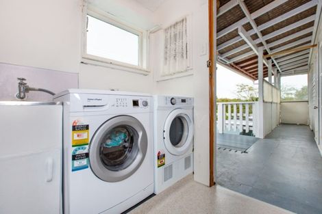 Photo of property in 13 Main Road, Raglan, 3225