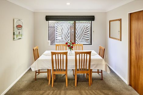 Photo of property in 17 Olivia Crescent, Tawa, Wellington, 5028