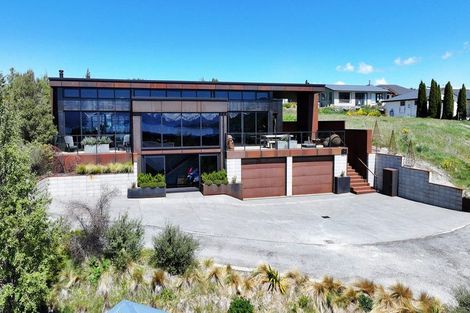 Photo of property in 21 D'archiac Drive, Lake Tekapo, 7999