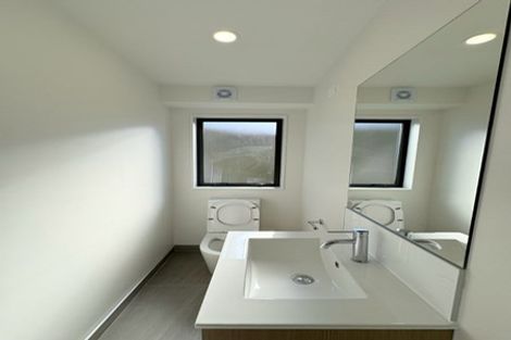 Photo of property in 27c Te Atatu Road, Te Atatu South, Auckland, 0610