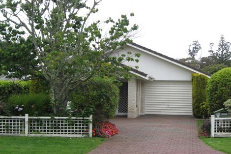 Photo of property in 18a Motuora Road, Manly, Whangaparaoa, 0930