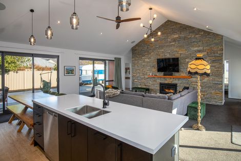 Photo of property in 12 Annan Street, Clyde, 9330