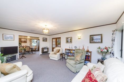 Photo of property in 17 Ashburn Lane, Awapuni, Palmerston North, 4412