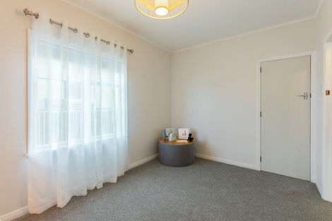 Photo of property in 20 George Street, Dannevirke, 4930