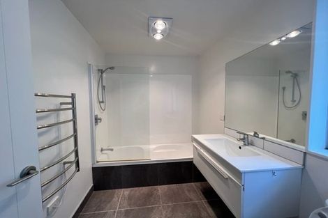 Photo of property in 11 Lomas Way, Albany, Auckland, 0632