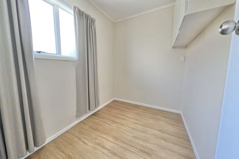 Photo of property in 1/2 Palmer Avenue, Glen Eden, Auckland, 0602