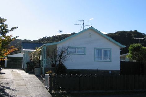 Photo of property in 9 Rakaia Grove, Wainuiomata, Lower Hutt, 5014