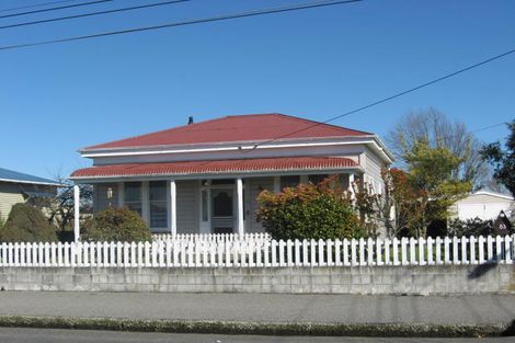 Photo of property in 83 Pembroke Street, Carterton, 5713