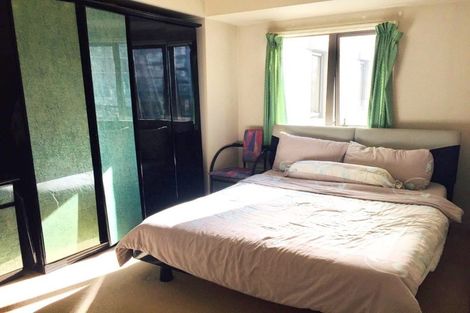 Photo of property in Tower Hill Apartments, 3e/1 Emily Place, Auckland Central, Auckland, 1010