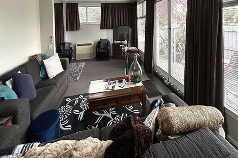 Photo of property in 77 Bledisloe Street, Kurow, 9435