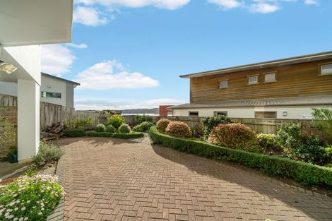 Photo of property in 5 Bowsprit Way, Whitby, Porirua, 5024