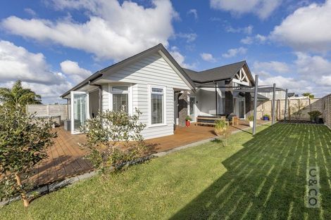 Photo of property in 121 Tapu Road, Huapai, Kumeu, 0810