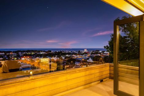 Photo of property in 70a Morley Street, New Plymouth, 4310