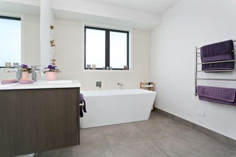 Photo of property in 11 Mike Smith Drive, Cambridge, 3434