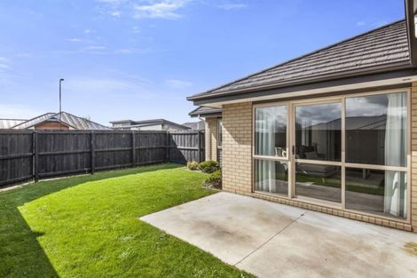 Photo of property in 30 Te Whenu Crescent, Marshland, Christchurch, 8083