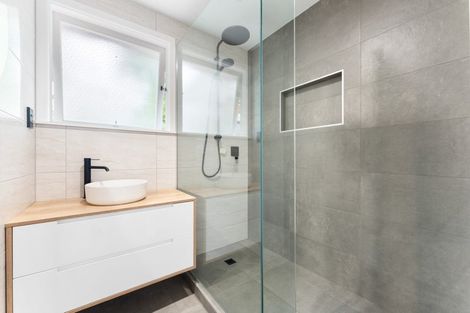 Photo of property in 9 Bowman Road, Forrest Hill, Auckland, 0620