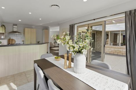 Photo of property in 17 Blossom Grove, Papamoa Beach, Papamoa, 3118
