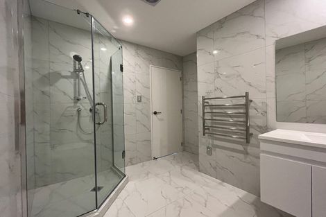 Photo of property in 18d Sunnybrae Road, Hillcrest, Auckland, 0627