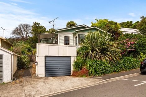 Photo of property in 115 Mangorei Road, Merrilands, New Plymouth, 4312