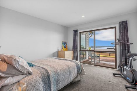 Photo of property in 20 Maffeys Road, Mount Pleasant, Christchurch, 8081