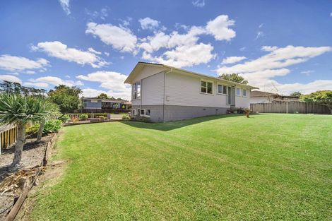 Photo of property in 14 Robert Allan Way, Pakuranga Heights, Auckland, 2010