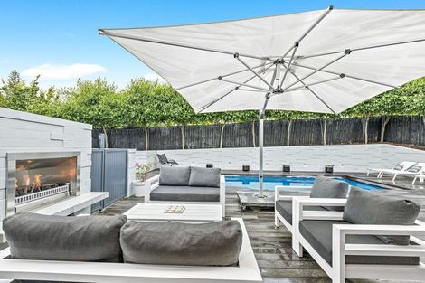 Photo of property in 54 Maxwelton Drive, Mairangi Bay, Auckland, 0630