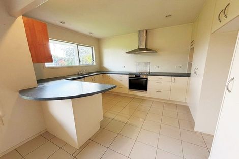 Photo of property in 77 Coronation Road, Hillcrest, Auckland, 0627
