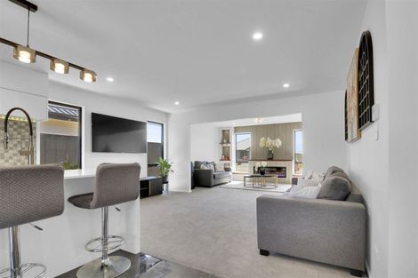 Photo of property in 7 Sanders Way, Rolleston, 7614